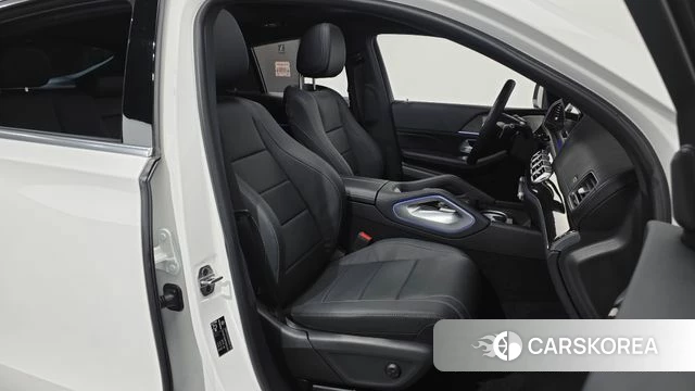 Mercedes-Benz GLE-Class W167 2026 Белый из Кореи, фото 3