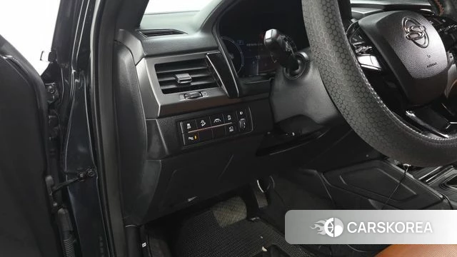 Ssangyong The New Rexton Sports Cannes 2022 Серый из Кореи, фото 3