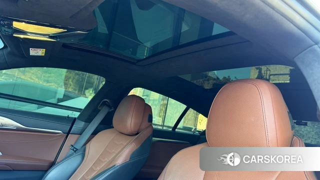 BMW 8 Series (G15) 2023 Белый из Кореи, фото 3