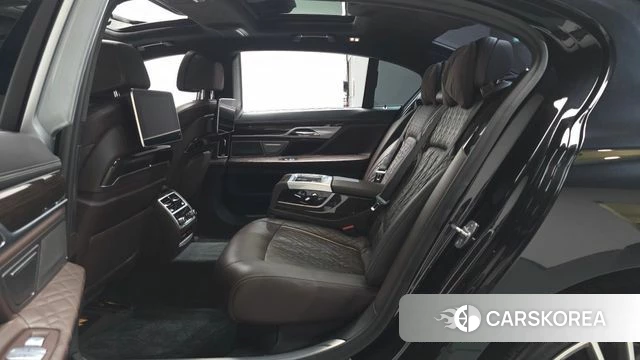 BMW 7 Series (G11) 2019 Черный из Кореи, фото 3