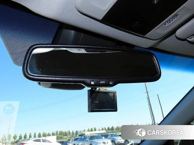 Toyota Camry (XV70) 2021 Серебряный из Кореи, фото 3