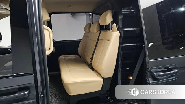 Hyundai Staria 2022 Серый из Кореи, фото 3