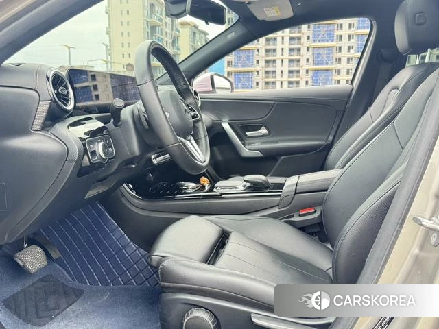Mercedes-Benz A-Class 2021 Серебристо-серый из Китая, фото 3