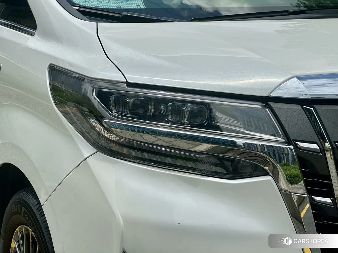 Toyota Alphard 2020 Белый из Китая, фото 3