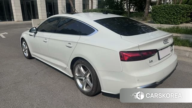Audi A5 2021 Белый из Китая, фото 3