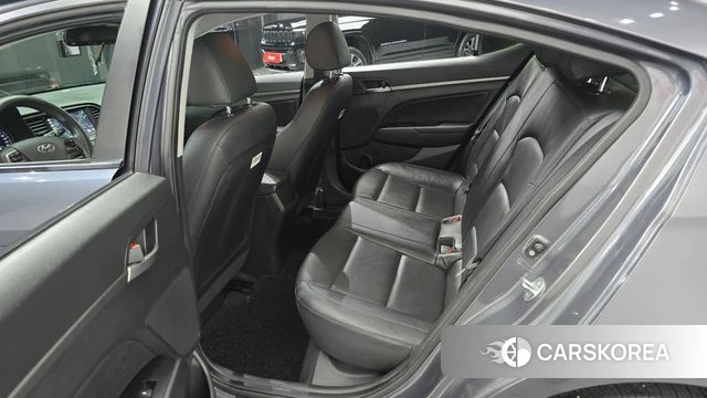 Hyundai Avante AD 2018 Серый из Кореи, фото 3