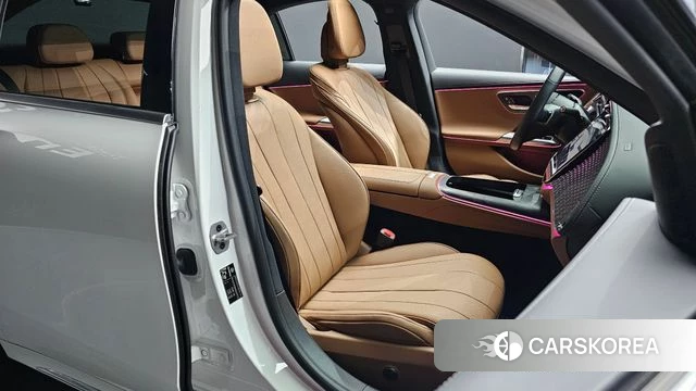 Mercedes-Benz E-Class W214 2024 Белый из Кореи, фото 3