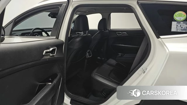 Kia Sportage 5th Generation Hybrid 2022 Белый из Кореи, фото 3