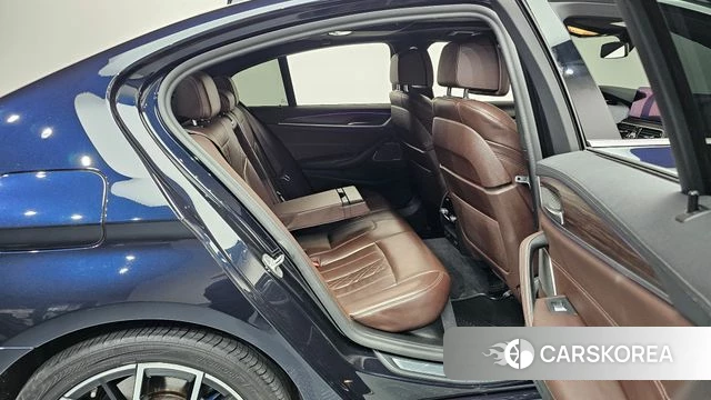 BMW 5 Series (G30) 2021 Черный из Кореи, фото 3