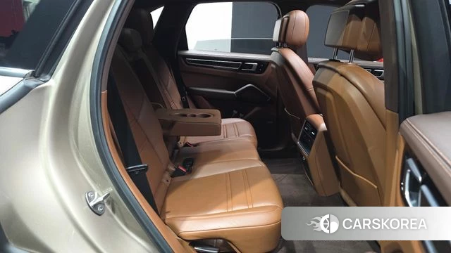 Porsche Cayenne (PO536) 2019 Золотой из Кореи, фото 3