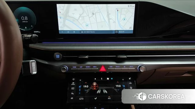 Hyundai Grandeur (GN7) 2023 Серебристо-серый из Кореи, фото 3