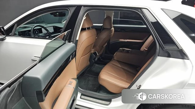 Hyundai Grandeur Hybrid (GN7) 2023 Белый из Кореи, фото 3