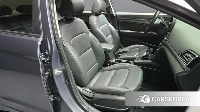 Hyundai Avante AD 2018 Серый из Кореи, фото 3