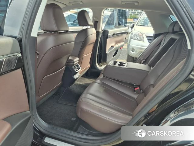 Hyundai Grandeur Hybrid (GN7) 2023 Черный из Кореи, фото 3