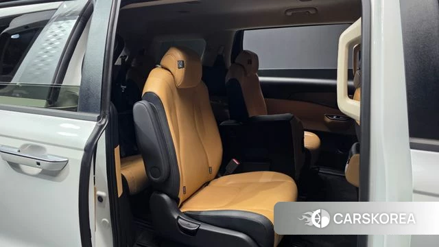 Kia Carnival 4th generation 2023 Белый из Кореи, фото 3