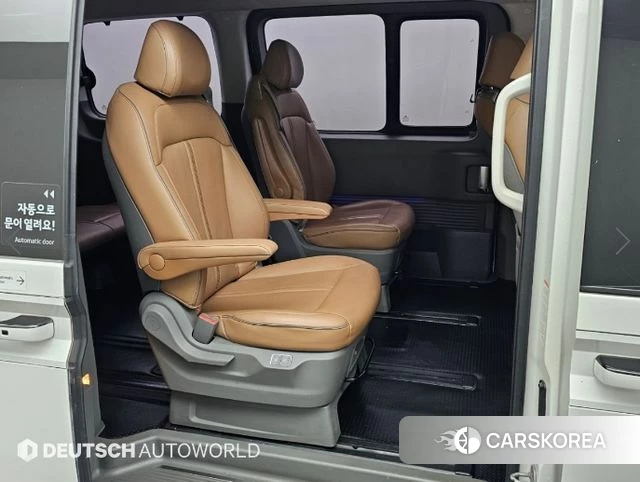 Hyundai Staria 2021 Белый из Кореи, фото 3