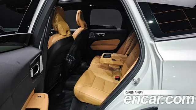 Volvo XC60 second Generation 2020 Белый из Кореи, фото 3