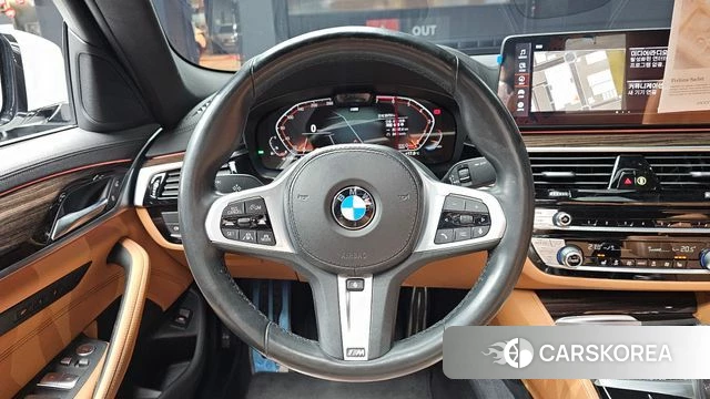 BMW 5 Series (G30) 2021 Белый из Кореи, фото 3