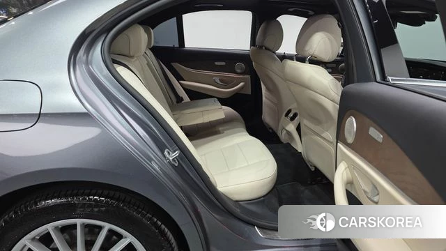 Mercedes-Benz E-Class W213 2022 Серый из Кореи, фото 3