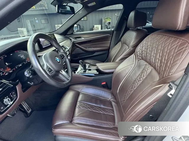 BMW 5 Series (G30) 2020 Белый из Кореи, фото 3