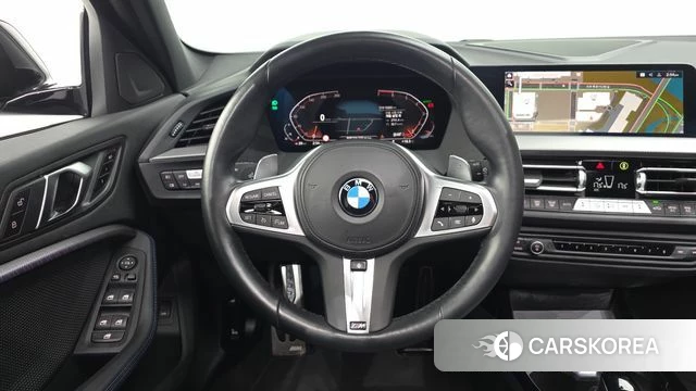 BMW 1 Series (F40) 2023 Черный из Кореи, фото 3