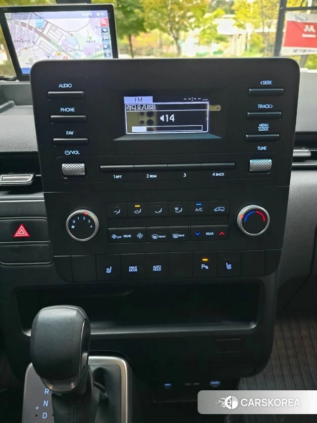 Hyundai Staria 2025 Белый из Кореи, фото 3