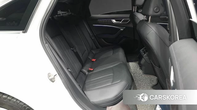 Audi A6 (C8) 2022 Белый из Кореи, фото 4