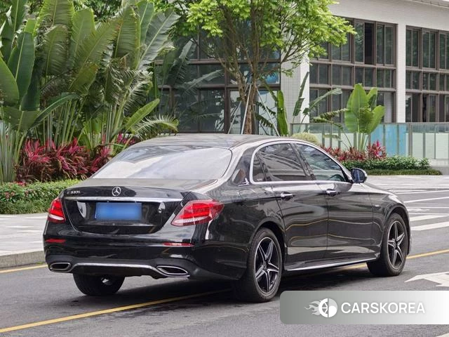 Mercedes-Benz E-Class 2021 Черный из Китая, фото 3