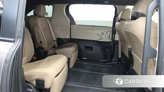 Toyota Sienna 4th Generation 2022 Серый из Кореи, фото 3