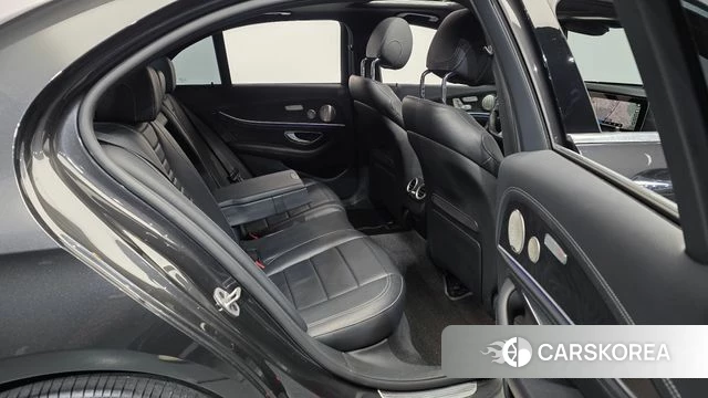 Mercedes-Benz E-Class W213 2022 Серый из Кореи, фото 3