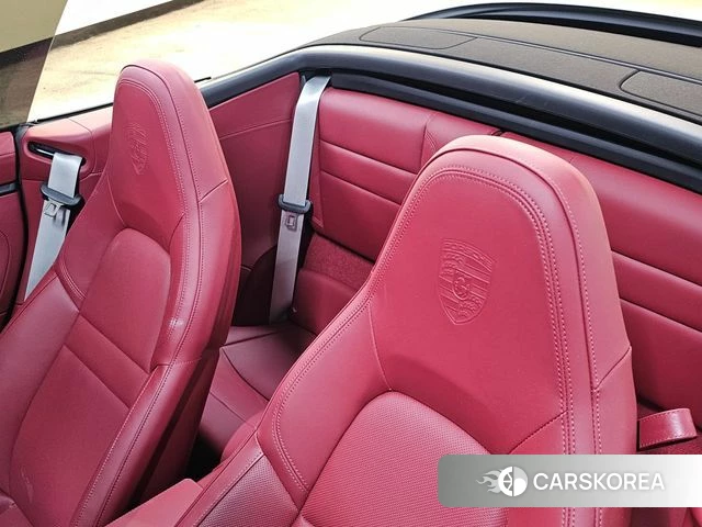 Porsche 911(992) 2024 Серебристо-серый из Кореи, фото 3
