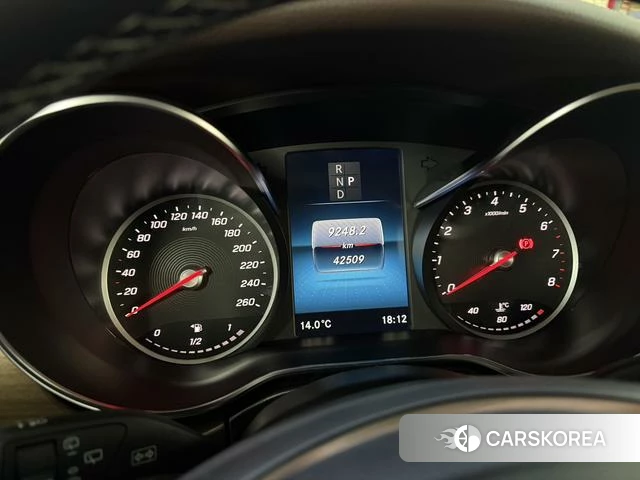 Mercedes-Benz V-Class 2025 Черный из Китая, фото 3