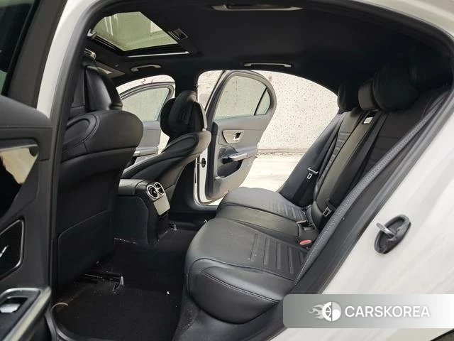 Mercedes-Benz C-class 2024 Белый из Китая, фото 3