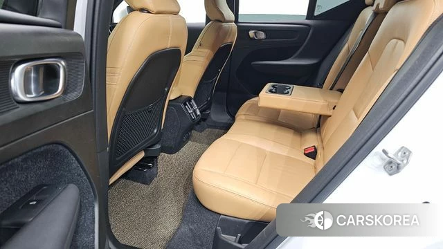 Volvo XC40 2019 Белый из Кореи, фото 3