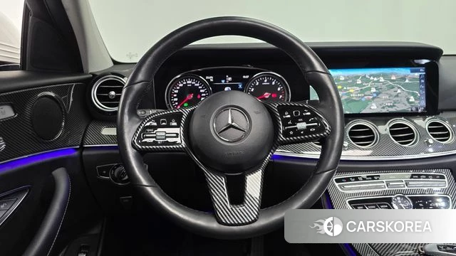 Mercedes-Benz E-Class W213 2019 Белый из Кореи, фото 3