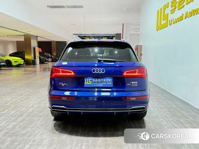 Audi Q5L 2021 Синий из Китая, фото 3