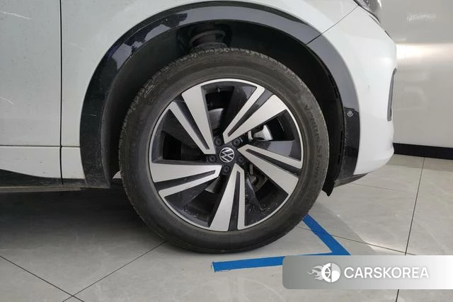 Volkswagen Tavendor 2023 Белый из Китая, фото 3