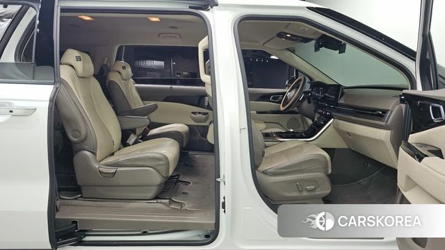 Kia Carnival 4th generation 2023 Белый из Кореи, фото 3