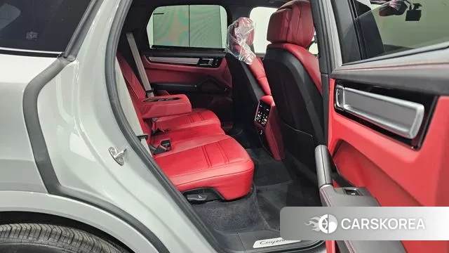 Porsche Cayenne (PO536) 2023 Серебристо-серый из Кореи, фото 3