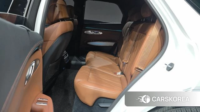 Genesis GV70 2025 Белый из Кореи, фото 3