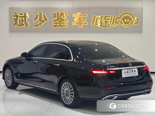 Mercedes-Benz E-Class 2023 Черный из Китая, фото 3