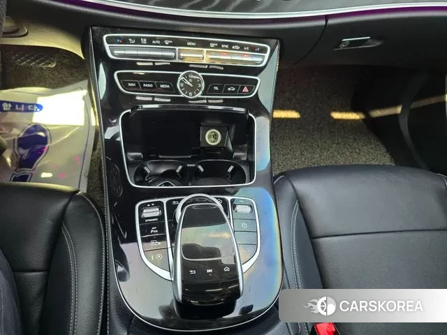 Mercedes-Benz E-Class W213 2018 Белый из Кореи, фото 3