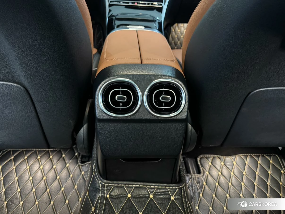Mercedes-Benz C-class 2021 Белый из Китая, фото 3