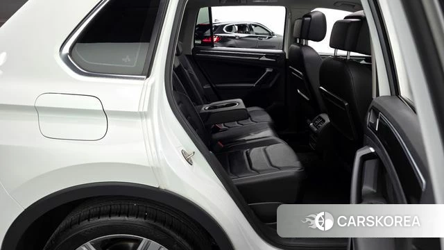 Volkswagen Tiguan second Generation 2018 Белый из Кореи, фото 3