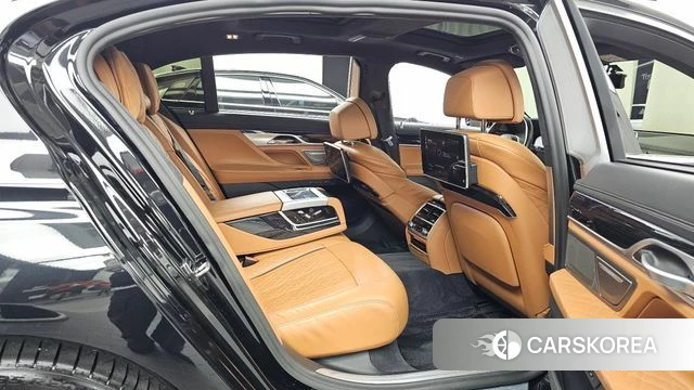 BMW 7 Series (G11) 2021 Черный из Кореи, фото 3