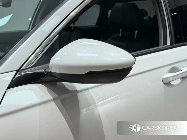 Honda Inspire 2024 Белый из Китая, фото 3