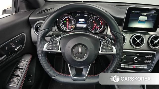 Mercedes-Benz CLA-Class C117 2018 Белый из Кореи, фото 3