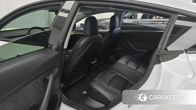 Tesla Model 3 2022 Белый из Кореи, фото 3