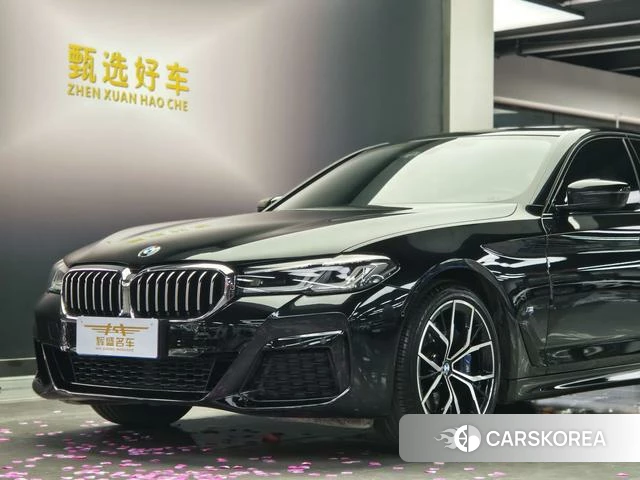 BMW 5 series 2021 Черный из Китая, фото 3