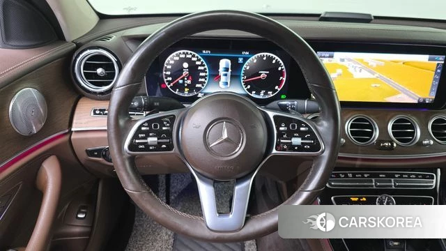 Mercedes-Benz E-Class W213 2020 Серый из Кореи, фото 3